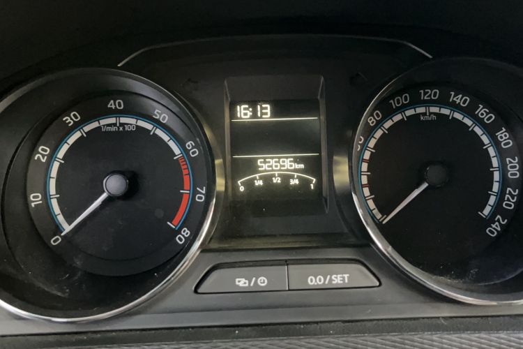 Used Skoda Kamiq 2020 1.5L Automatic Comfort Edition Odometer Close Up
