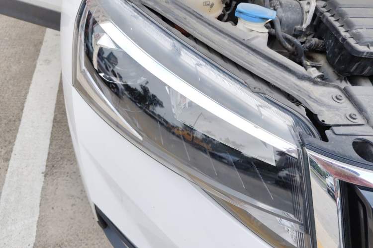 Used Skoda Kamiq 2020 1.5L Automatic Comfort Edition Right Front Headlight