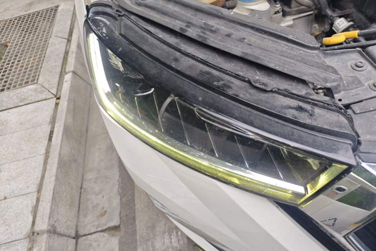 Used Skoda Kamiq 2020 Facelifted GT 1.5L Automatic Flagship Version China VI Standard Right Front Headlight