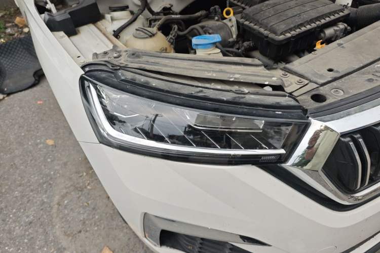 Used Skoda Kamiq 2020 Facelifted GT 1.5L Automatic Flagship Version China VI Standard Right Front Headlight