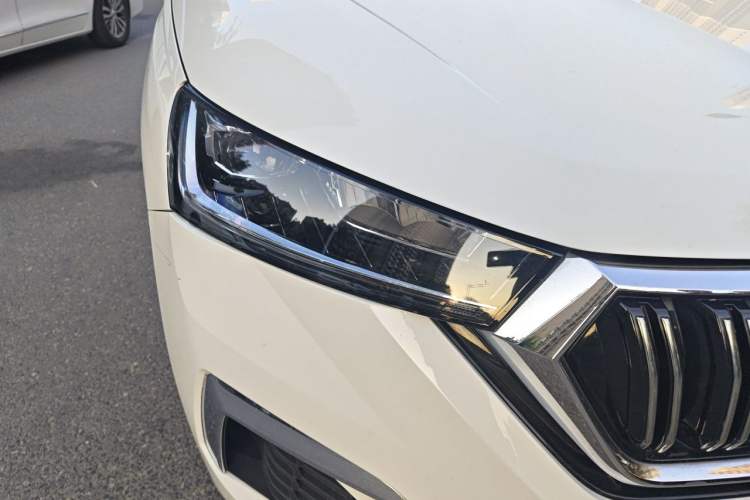 Used Skoda Kamiq 2020 GT 1.5L Automatic Flagship Model China VI Standard Right Front Headlight