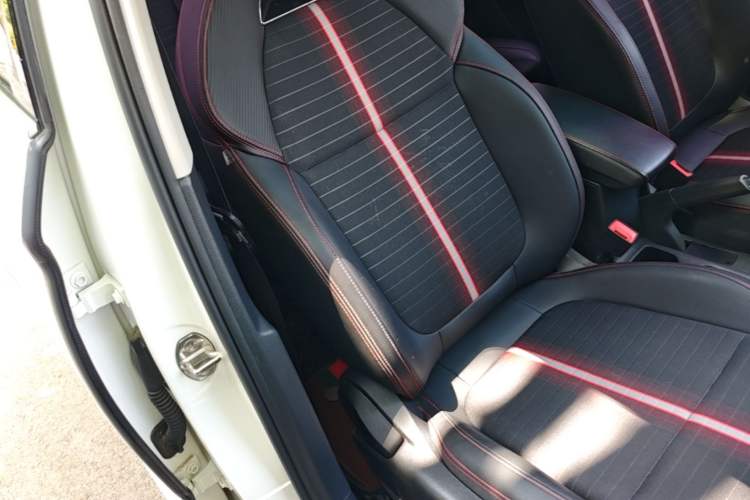 Used Skoda Kamiq 2020 Facelifted GT TSI 230 DSG Flagship Edition China VI Standard Right Front Seat