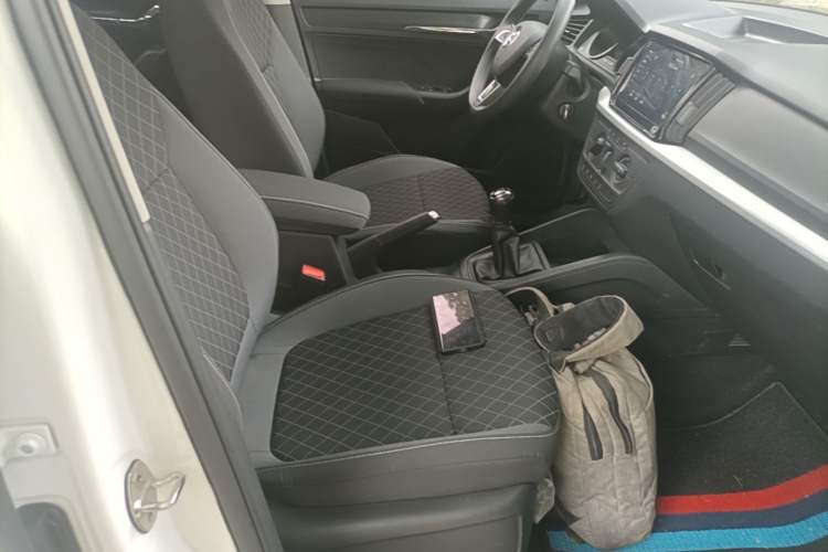 Used Skoda Kamiq 2020 1.5L Manual Standard Edition Right Front Seat