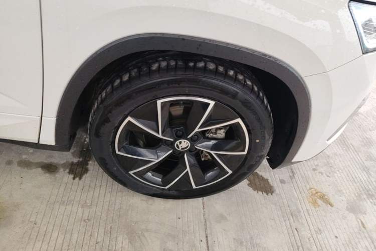 Used Skoda Kamiq 2020 Facelifted GT 1.5L Automatic Flagship Version China VI Standard Right Front Wheel Hub