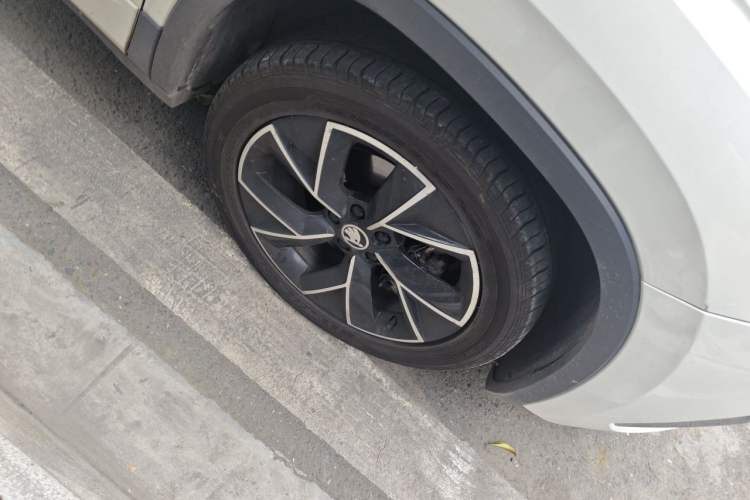 Used Skoda Kamiq 2020 Facelifted GT 1.5L Automatic Flagship Version China VI Standard Right Front Wheel Hub