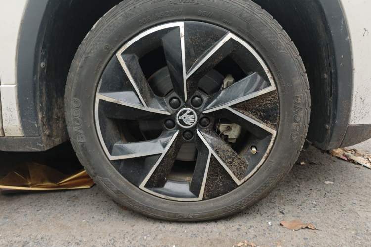Used Skoda Kamiq 2020 Facelifted GT 1.5L Automatic Flagship Version China VI Standard Right Front Wheel Hub