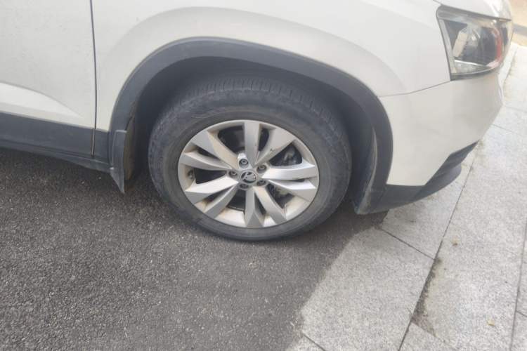 Used Skoda Kamiq 2020 1.5L Automatic Standard Edition Right Front Wheel Hub