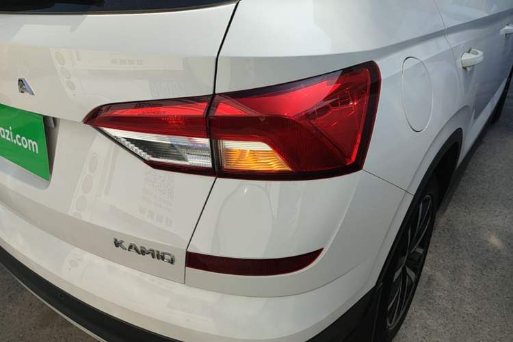 Used Skoda Kamiq 2020 1.5L Automatic Comfort Edition Right Rear Taillight