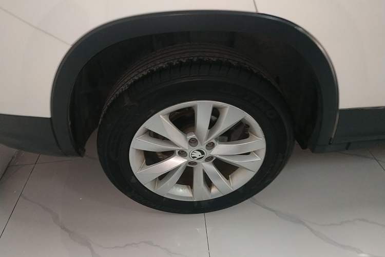 Used Skoda Kamiq 2020 1.5L Automatic Standard Edition Right Rear Wheel Hub