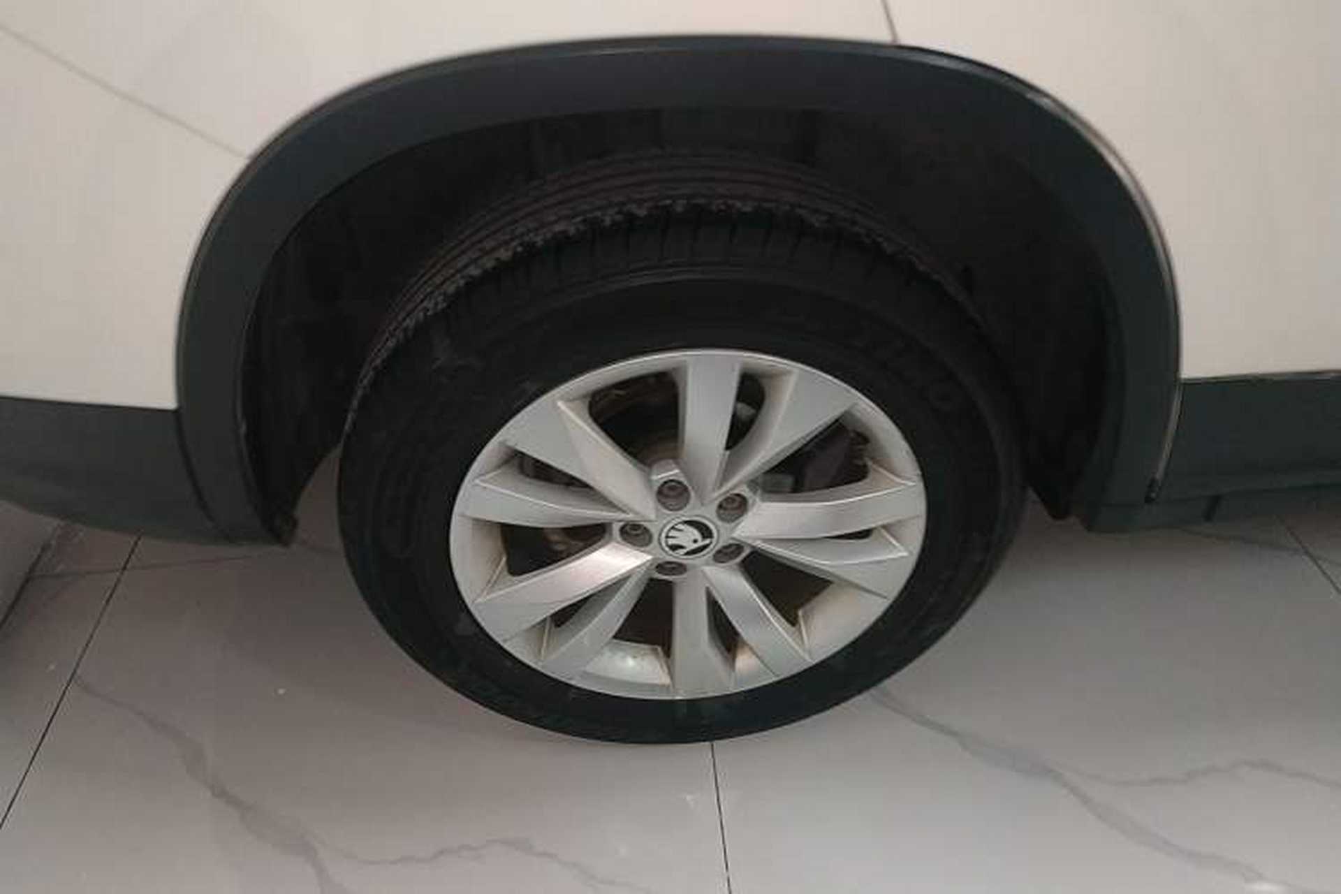 Used Skoda Kamiq 2020 1.5L Automatic Standard Edition Right Rear Wheel Hub