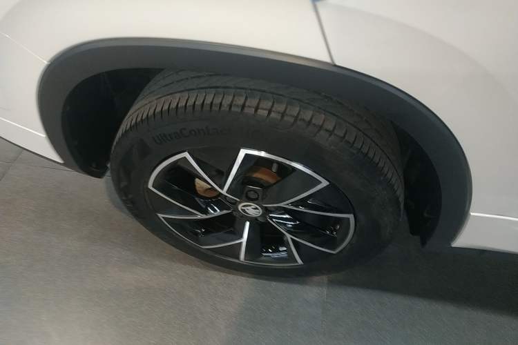 Used Skoda Kamiq 2020 GT 1.5L Automatic Flagship Model China VI Standard Right Rear Wheel Hub