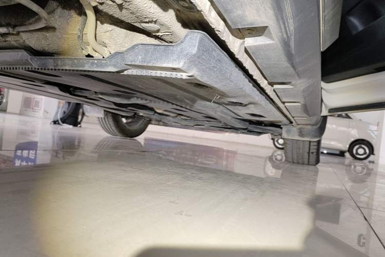 Used Skoda Kamiq 2020 1.5L Automatic Comfort Edition Right Side Sill