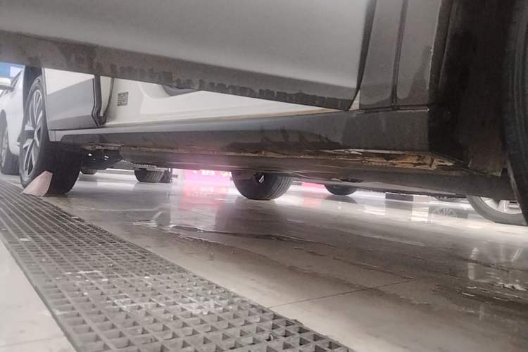 Used Skoda Kamiq 2020 1.5L Automatic Comfort Edition Right Side Sill