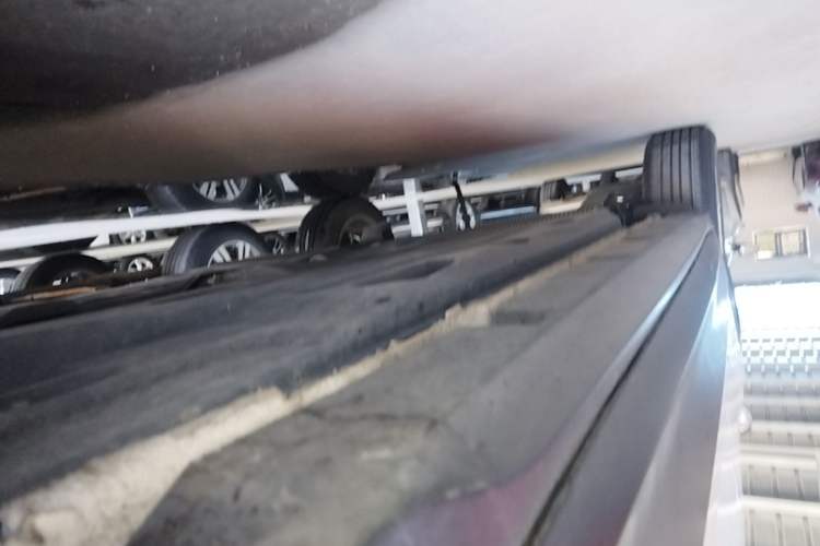 Used Skoda Kamiq 2020 1.5L Automatic Standard Edition Right Side Sill