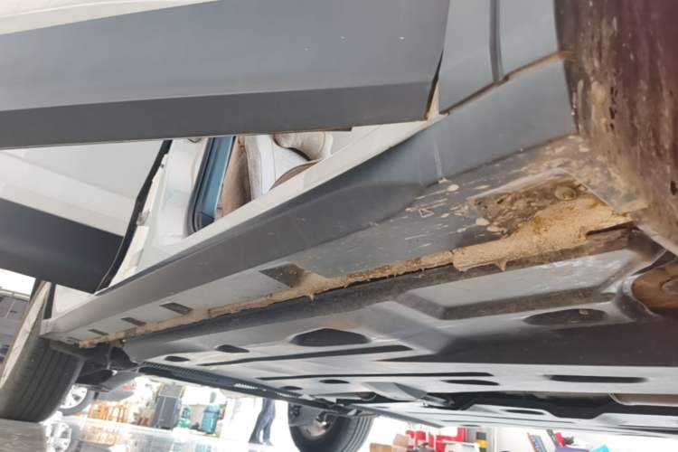Used Skoda Kamiq 2020 1.5L Manual Standard Edition Right Side Sill