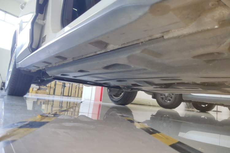 Used Skoda Kamiq 2020 1.5L Automatic Comfort Edition Right Side Sill