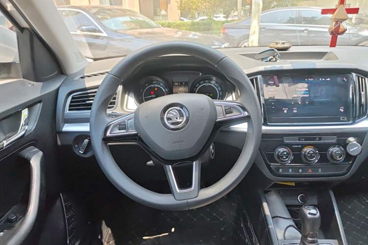 Used Skoda Kamiq 2020 1.5L Automatic Comfort Edition Steering Wheel