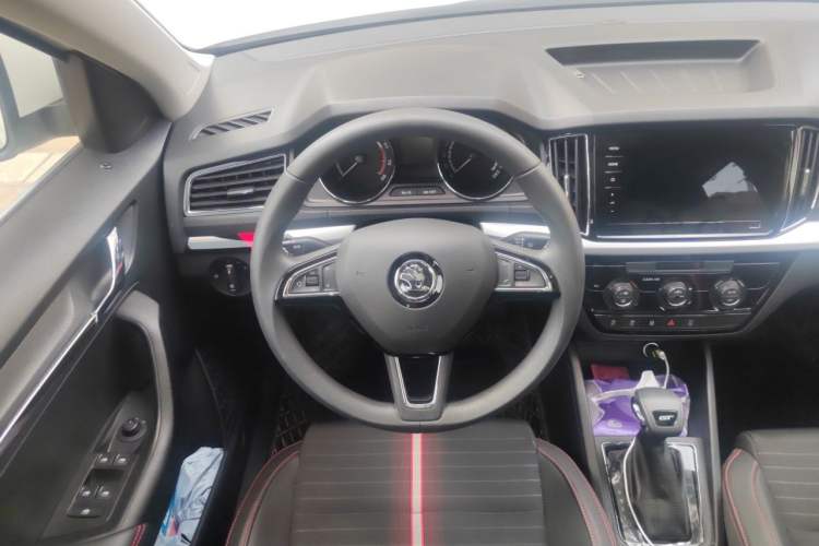 Used Skoda Kamiq 2020 Facelifted GT 1.5L Automatic Flagship Version China VI Standard Steering Wheel