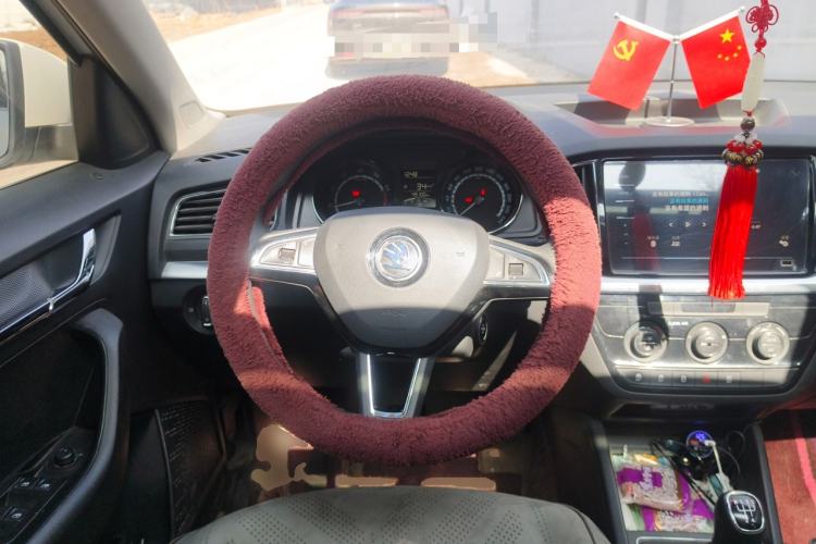 Used Skoda Kamiq 2020 1.5L Manual Comfort Edition Steering Wheel