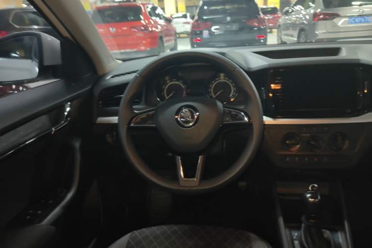 Used Skoda Kamiq 2020 1.5L Automatic Standard Edition Steering Wheel