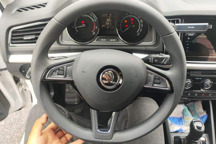 Used Skoda Kamiq 2020 1.5L Automatic Comfort Edition Steering Wheel