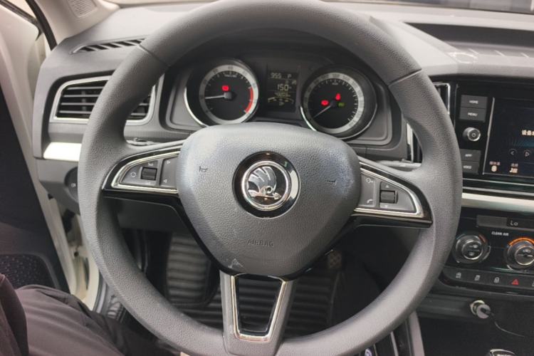 Used Skoda Kamiq 2020 1.5L Automatic Comfort Edition Steering Wheel