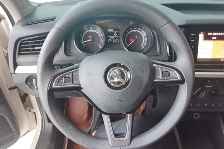 Used Skoda Kamiq 2020 1.5L Manual Standard Edition Steering Wheel