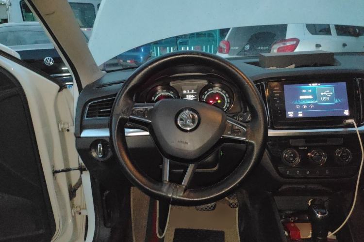 Used Skoda Kamiq 2020 1.5L Automatic Comfort Edition Steering Wheel