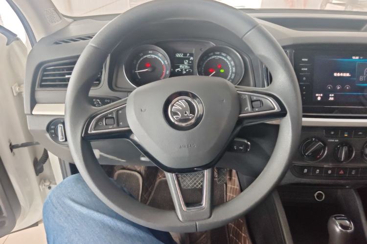 Used Skoda Kamiq 2020 1.5L Automatic Standard Edition Steering Wheel