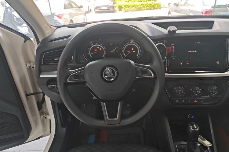 Used Skoda Kamiq 2020 1.5L Automatic Comfort Edition Steering Wheel