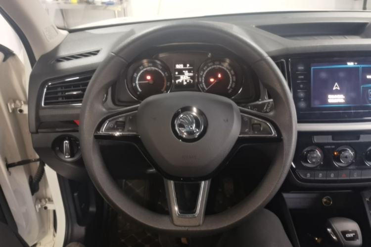 Used Skoda Kamiq 2020 Facelifted GT TSI 230 DSG Flagship Edition China VI Standard Steering Wheel