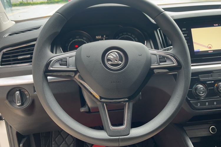 Used Skoda Kamiq 2020 1.5L Automatic Comfort Edition Steering Wheel