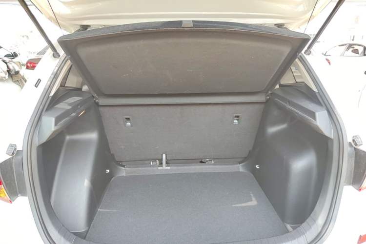 Used Skoda Kamiq 2020 1.5L Automatic Standard Edition Trunk