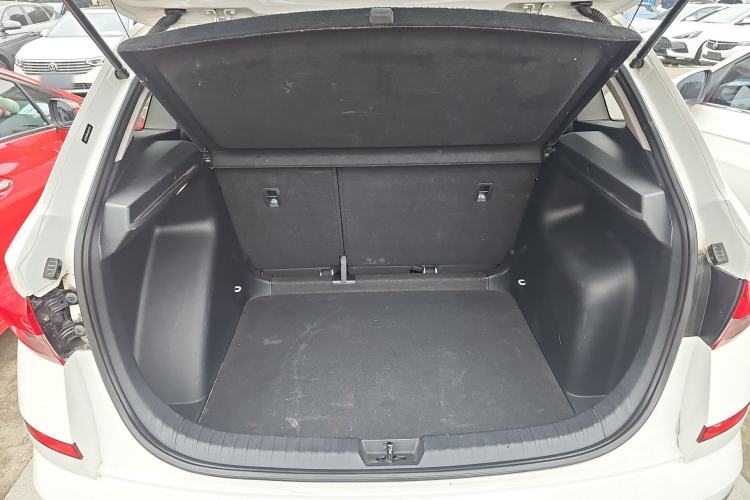 Used Skoda Kamiq 2020 1.5L Automatic Comfort Edition Trunk