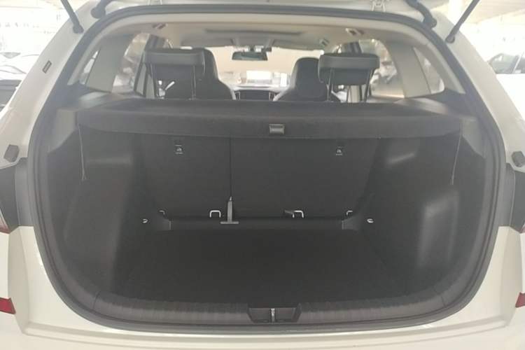 Used Skoda Kamiq 2020 1.5L Automatic Comfort Edition Trunk