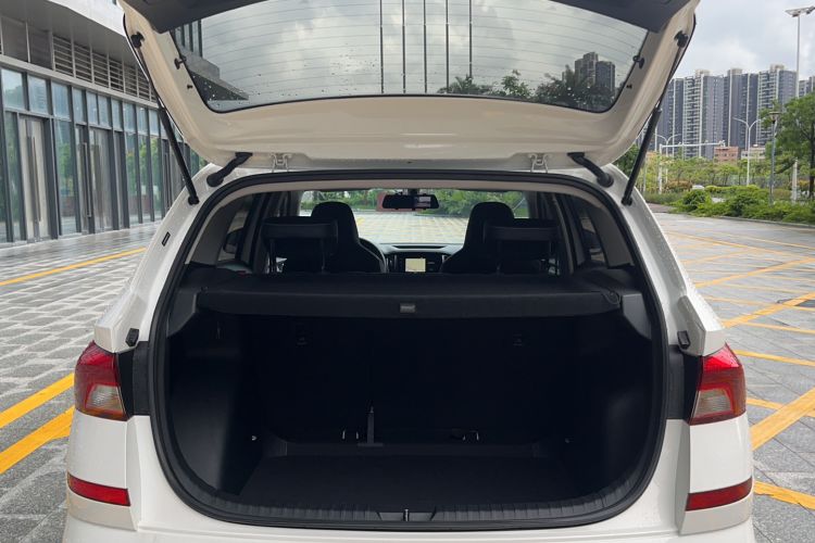 Used Skoda Kamiq 2020 1.5L Automatic Comfort Edition Trunk