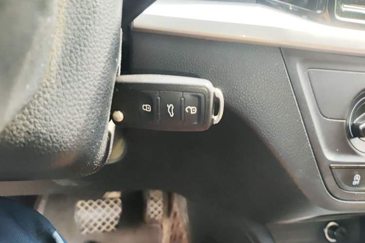Used Skoda Kamiq 2020 1.5L Automatic Standard Edition Vehicle Key