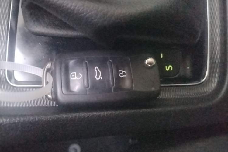 Used Skoda Kamiq 2020 1.5L Automatic Comfort Edition Vehicle Key