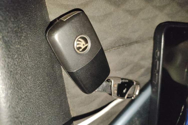 Used Skoda Kamiq 2020 1.5L Automatic Comfort Edition Vehicle Key