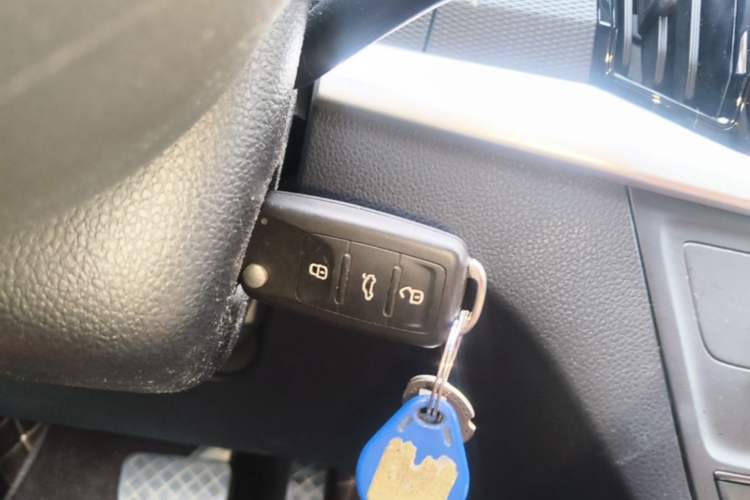 Used Skoda Kamiq 2020 1.5L Automatic Standard Edition Vehicle Key