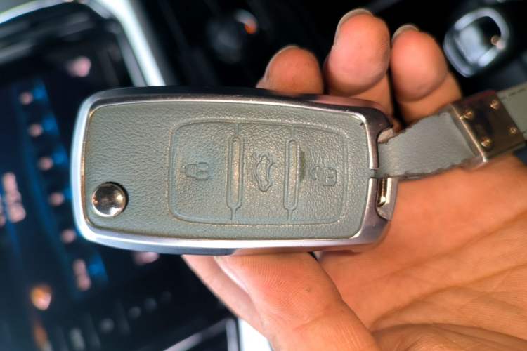Used Skoda Kamiq 2020 1.5L Automatic Comfort Edition Vehicle Key