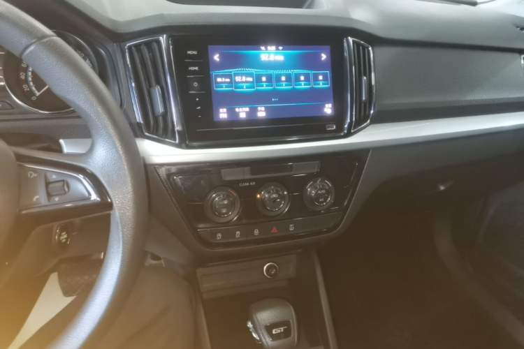 Used Skoda Kamiq 2020 GT TSI 230 DSG Flagship Edition China VI standard Audio And AC Panel