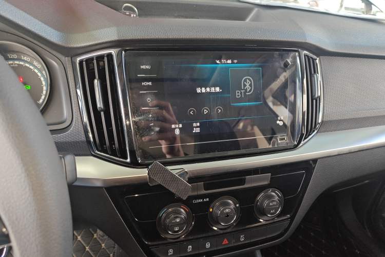 Used Skoda Kamiq 2020 1.5L Automatic Comfort Edition Audio And AC Panel