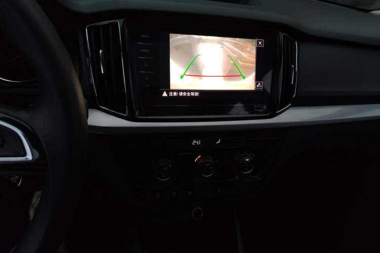 Used Skoda Kamiq 2020 GT TSI 230 DSG Flagship Edition China VI standard Audio And AC Panel