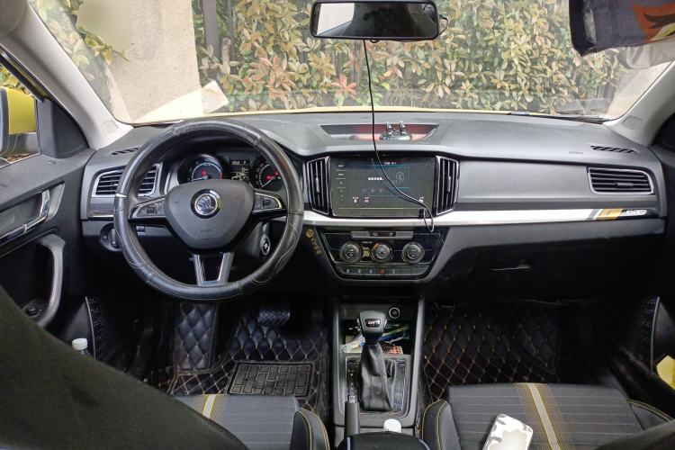 Used Skoda Kamiq 2020 GT 1.5L Automatic Flagship Model China VI Standard Center Console