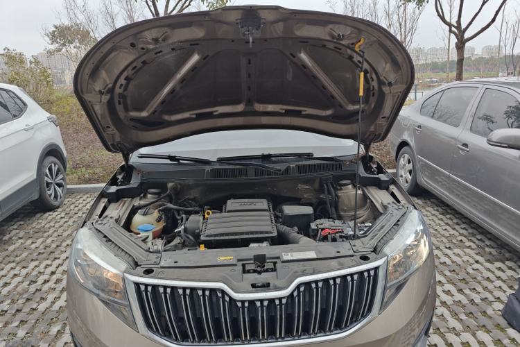 Used Skoda Kamiq 2020 1.5L Automatic Comfort Edition Engine Bay