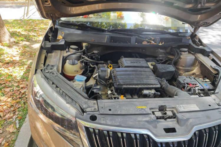 Used Skoda Kamiq 2020 1.5L Automatic Comfort Edition Engine Bay Right