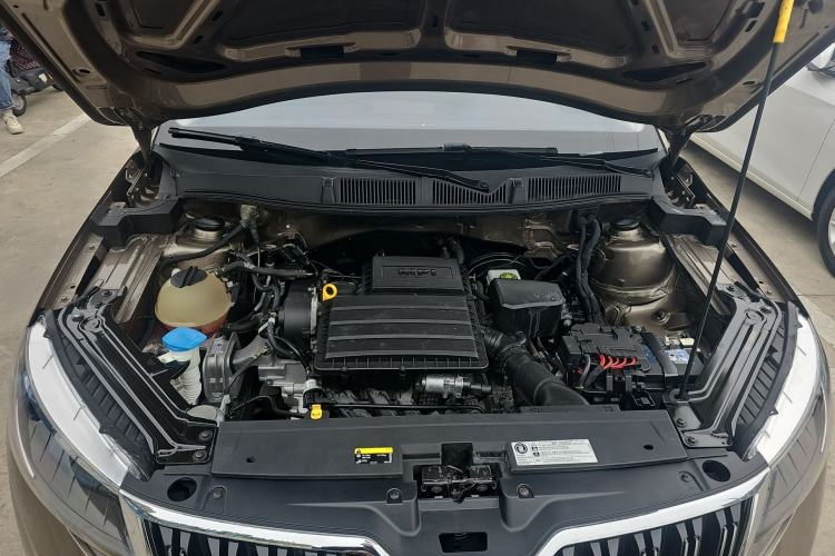 Used Skoda Kamiq 2020 1.5L Automatic Comfort Edition Engine Bay