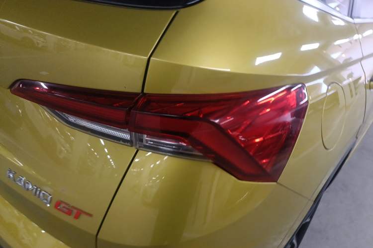 Used Skoda Kamiq 2020 Facelifted GT 1.5L Automatic Flagship Version China VI Standard Exterior 3