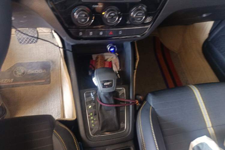 Used Skoda Kamiq 2020 GT TSI 230 DSG Flagship Edition China VI standard Gear Lever